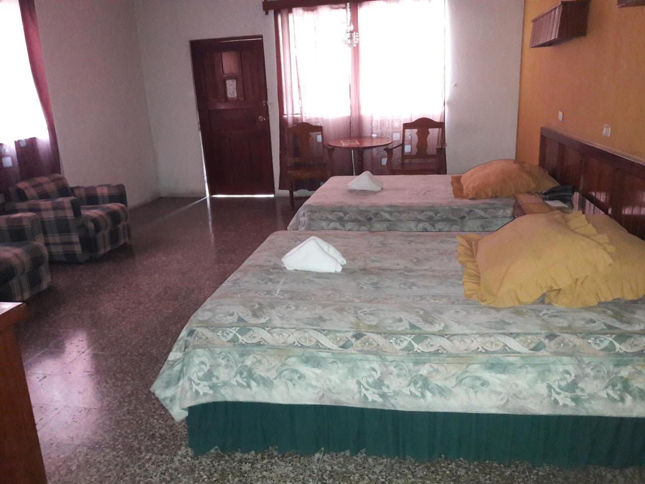 Huite Hotel Pasabien מראה חיצוני תמונה